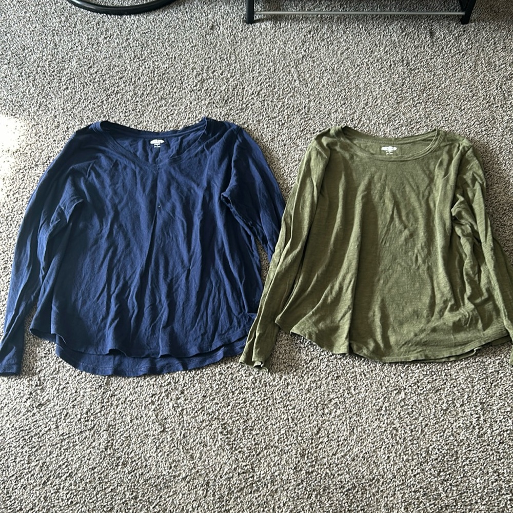 Long sleeve tees